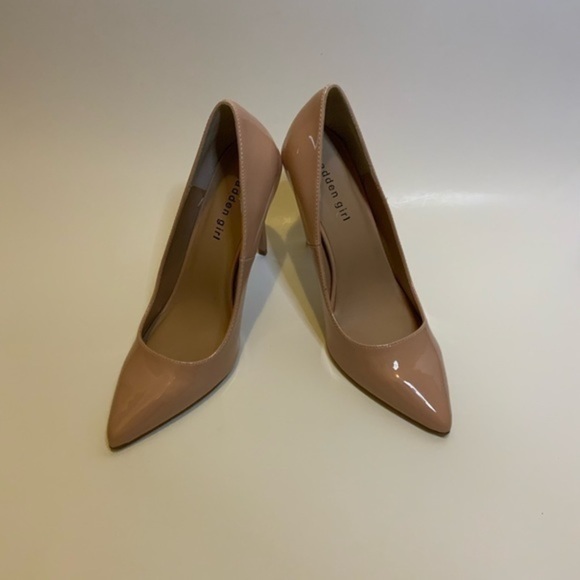 Madden Girl Pumps - Picture 3 of 11